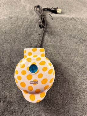 Ash Dash Mini Waffle Maker - Black